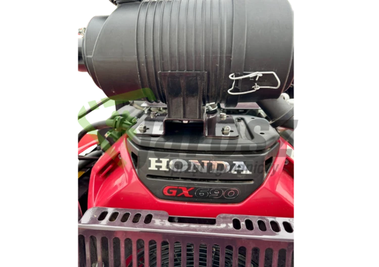 Karczownica Canycom CMX2402 z silnikiem Honda