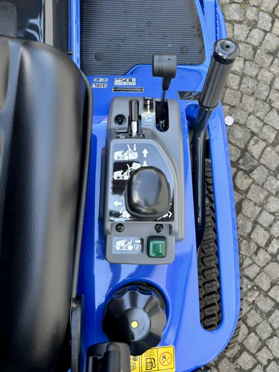 Kosiarka traktorek ISEKI SXG 324 ECO (wysoki wysyp z koszem 650l)