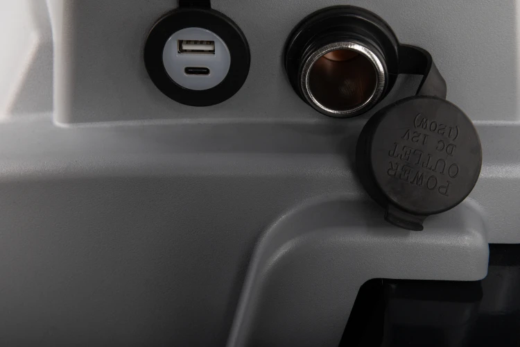 Traktor komunalny Iseki TM4230 - z klimatyzowaną kabiną