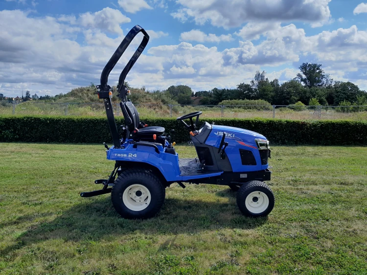 Ciągnik ISEKI TXGS24 z ładowaczem Iseki - 4WD, hydrostat, 23KM